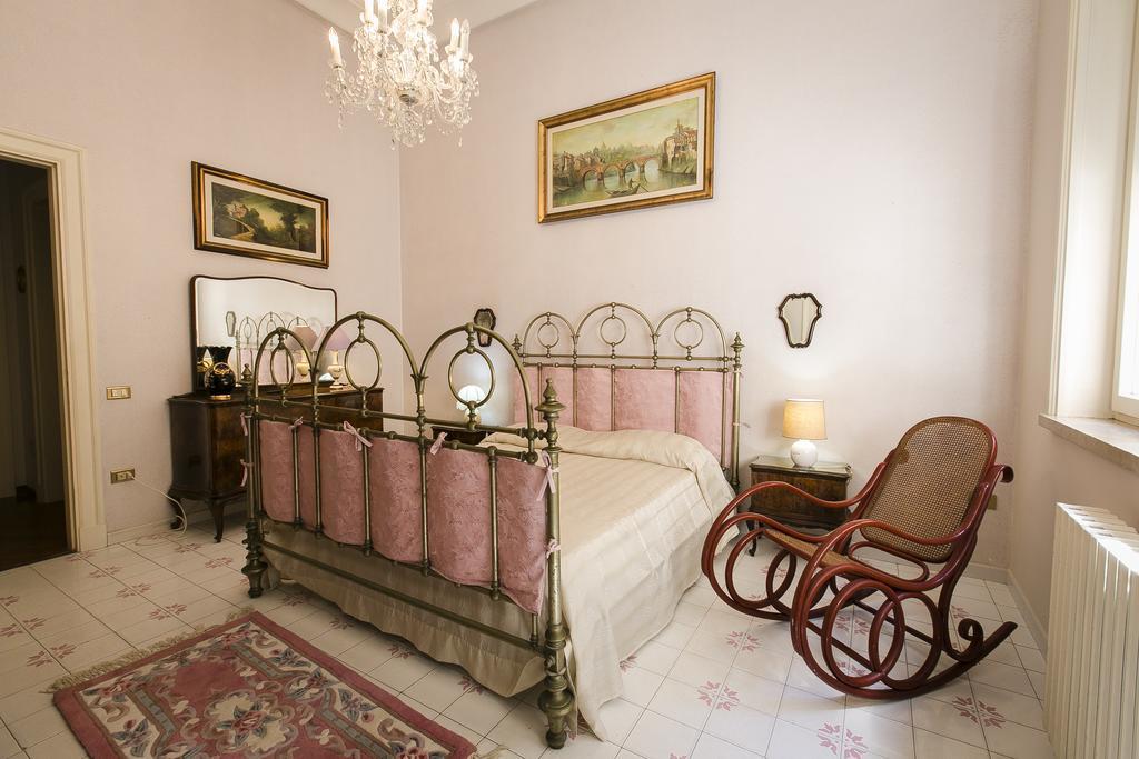 ホテル La Casa Della Zia Armenia マルサラ 部屋 写真
